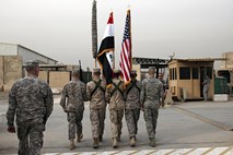 ZDA s spustom zastave v Bagdadu končale misijo v Iraku