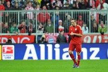 Franck Ribery zaradi kršitve pogodbenih obveznosti ob tri milijone evrov