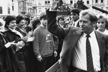 Umrl je Vaclav Havel, prvi češki postkomunistični predsednik