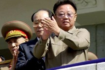 Brifing: Severno Korejo naj bi v prehodnem obdobju vodil poseben odbor