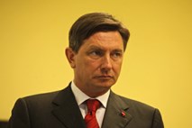 Predsednik vlade Borut Pahor zapustil bolnišnico