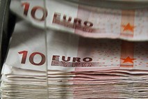 Lani iz obtoka umaknjenih manj ponaredkov evrskih bankovcev