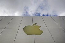Apple z novo tožbo proti Samsungu, sodni bitki ni videti konca