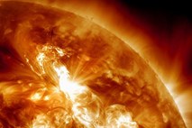 Zemljino magnetno polje zadela najmočnejša Sončeva nevihta po letu 2005