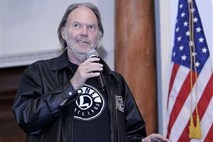 Neil Young snema nov album s skupino Crazy Horse