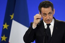 Sarkozy bi ob porazu na volitvah odšel iz politike