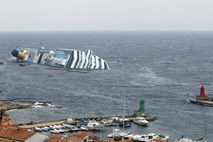 Ranjenih ni: Nesreča italijanskega trajekta pred pristaniščem Civitavecchia