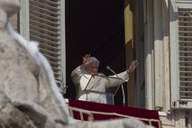 Papež naj bi sodeloval pri obredu izganjanja hudiča
