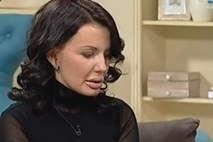 Video: Bosanka se s plastičnimi operacijami spreminja v Angelino Jolie