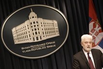 IMF zaradi neizpolnjevanja zavez blokiral izplačilo prve tranše posojila Srbiji