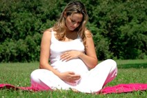 Rak pri nosečnicah se lahko zdravi brez škodovanja zarodku