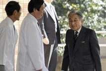 Japonski cesar uspešno prestal operacijo na srcu