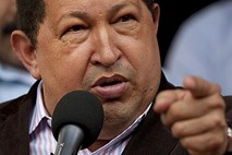 ''Umazane laži sovražne drhali'' so resnične: Chavez bo moral spet na operacijo