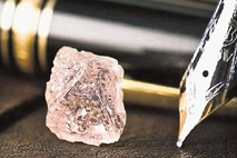 V Avstraliji našli največji rožnati diamant doslej