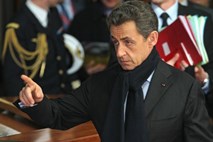 Sarkozy vesel, "ko imajo Britanci tako radi Evropo, da ji pišejo"