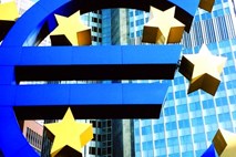 ECB brez sprememb obrestne mere in z napovedjo 0,1-odstotnega krčenja BDP