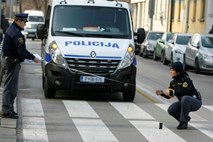 Policist, ki je za potne stroške prejel 19.200 evrov, bi takoj pristal na premestitev