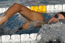 Isakovićeva vseameriška študentska prvakinja na 100 jardov delfin