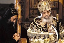 Umrl poglavar največje krščanske skupnosti na Bližnjem vzhodu