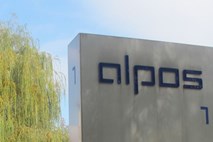 Alpos bo zbiral ponudbe za prodajo hčerinske družbe Alpos Alu