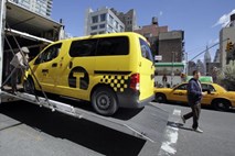 Novi taksiji v New Yorku s panoramsko streho in USB vtičnicami