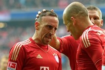 Fizični obračun Riberyja in Robbna med polčasoma tekme z Realom