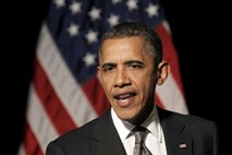 Obama marca zbral veliko več denarja za kampanjo kot Romney