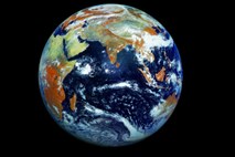 Oglejte si doslej najbolj natančno sliko našega planeta, posnel jo je ruski satelit