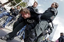 Frankfurt: Policija prijela več kot 400 protikapitalističnih protestnikov