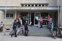Avstrija: Deček, ki ga je v petek ustrelil oče, danes umrl v bolnišnici