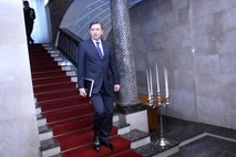 Pahor: Nisem radikalni voditelj, politika za sabo pušča ruševine