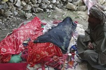 V potresih na severu Afganistana več kot 80 smrtnih žrtev
