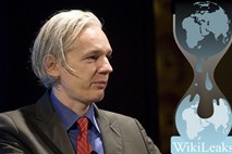 Assange na vrhovno sodišče vložil zahtevo za ponovno odprtje primera