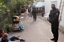 Nemčija nad salafiste: Več sto policistov izvedlo okoli 70 hišnih preiskav