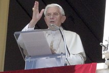 Papež: Razlog za desetletja trajajoče zlorabe otrok in prikrivanja ostaja neznanka