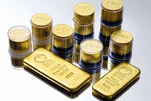 Italijan skušal v Švico pretihotapiti 50 kilogramov zlata