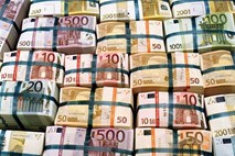 Financial Times: Slovenija bo morda naslednja, ki bo prosila za finančno pomoč