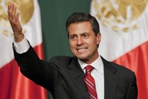 V Mehiko se ne vrača  "dovršena diktatura"