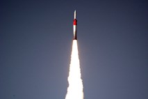 Iran preizkusil balistično raketo dolgega dosega