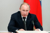 Putin bi mednarodne aktiviste označil za "tuje agente"