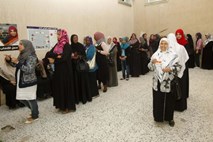 Volitve v Libiji: Protesti v Bengaziju, požig volilnega materiala in 4000 kandidatov za 200 mest