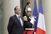 Francoski predsenik Hollande obljublja nov zakon o genocidu nad Armenci