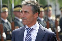 Rasmussen Prištino in Beograd pozval k dogovoru glede severa Kosova