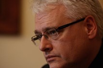 Josipović za spoštovanje srbskih žrtev Nevihte