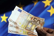 Bruselj septembra s predlogi za bančno unijo