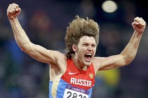 Se spomnite pijanega ruskega skakalca v višino? Včeraj je postal olimpijski prvak