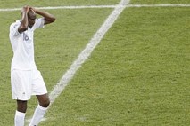 Alou Diarra prestopil v West Ham, Monaco odštel 16 milijonov evrov za 18-letnega Argentinca