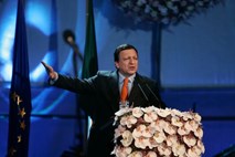 Barroso svari Romunijo pred ustrahovanjem ustavnih sodnikov