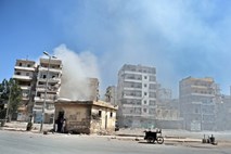 Aktivisti: Asadove sile izvedle masaker v Daraji, usmrčenih več sto ljudi