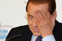 Berlusconi: Mafija me ne izsiljuje, 40 milijonov je bila le pomoč prijatelju